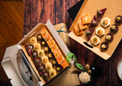 Support plat traiteur + boîte montée